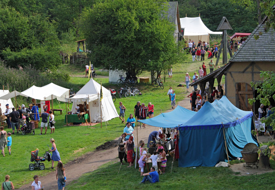 Großes mittelalterliches Sommerfest